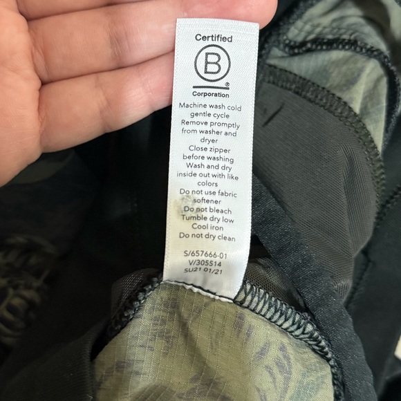 Athleta Trekkie North Printed Jogger, Terra Firma Olive - Picture 11 of 11